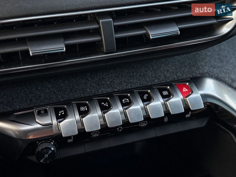 Позашляховик / Кросовер Peugeot 5008 2018 в Львові