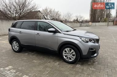 Позашляховик / Кросовер Peugeot 5008 2020 в Черкасах