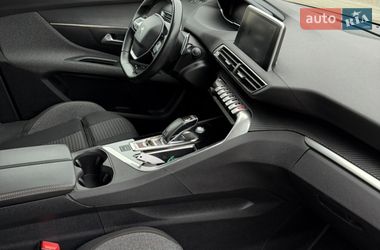 Внедорожник / Кроссовер Peugeot 5008 2020 в Черкассах