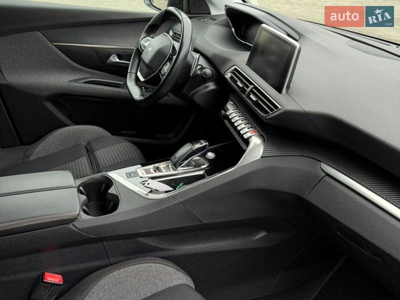 Позашляховик / Кросовер Peugeot 5008 2020 в Черкасах