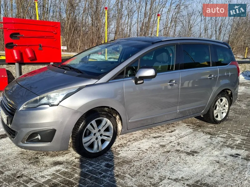 Peugeot 5008 2014