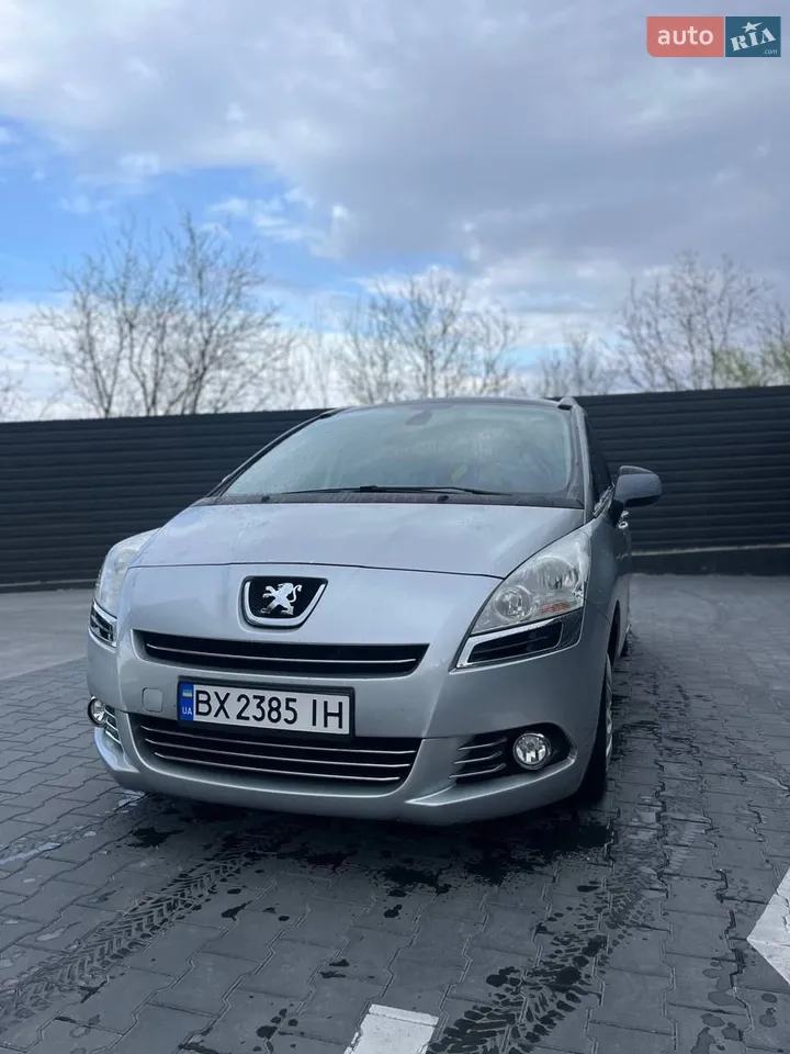 2011 Peugeot 5008 - мініатюра 18