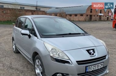 Микровэн Peugeot 5008 2010 в Бережанах