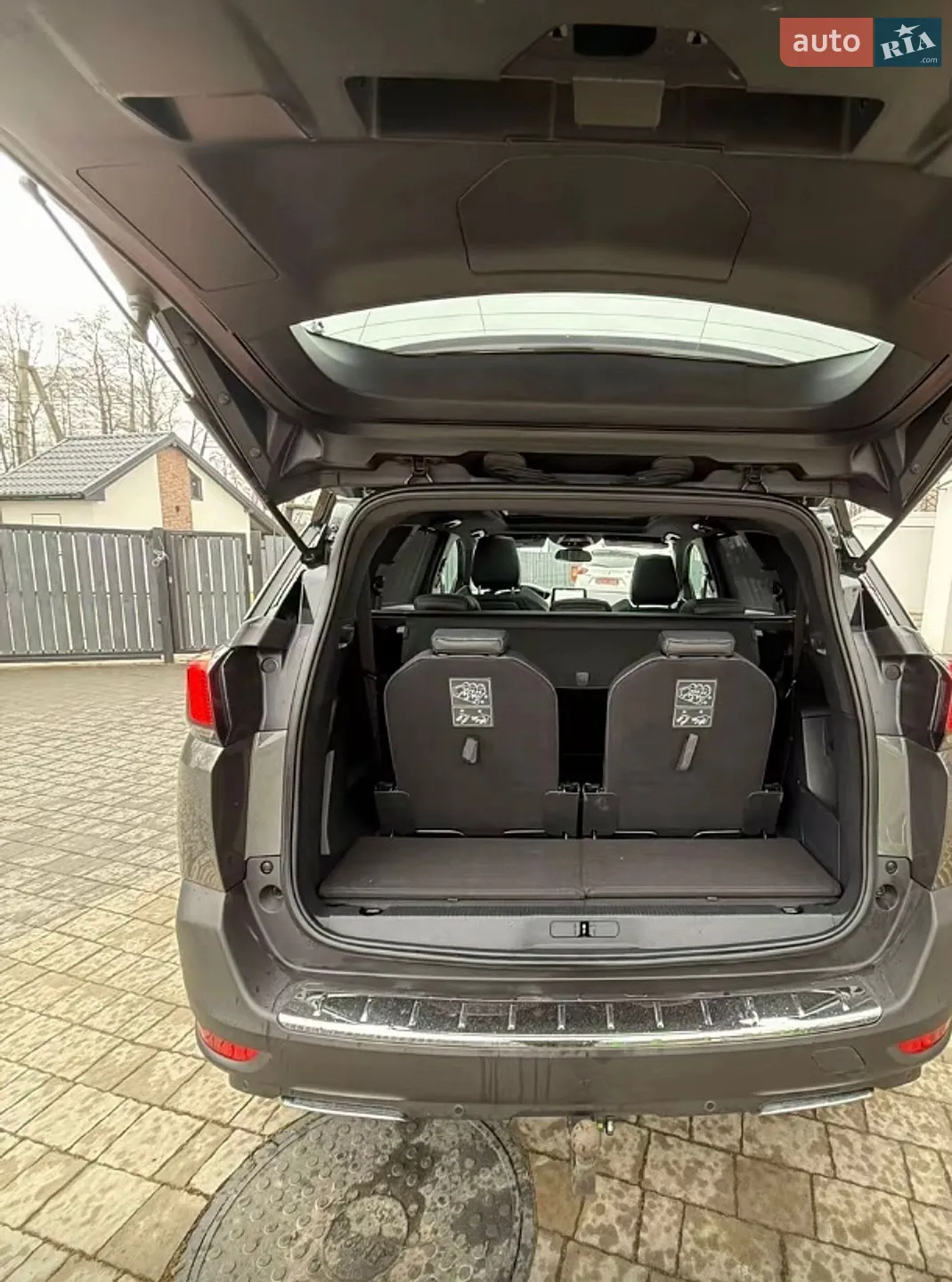 2017 Peugeot 5008 - мініатюра 12
