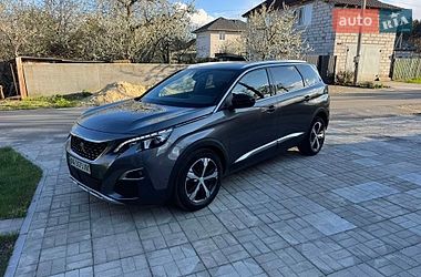 Внедорожник / Кроссовер Peugeot 5008 2019 в Киеве