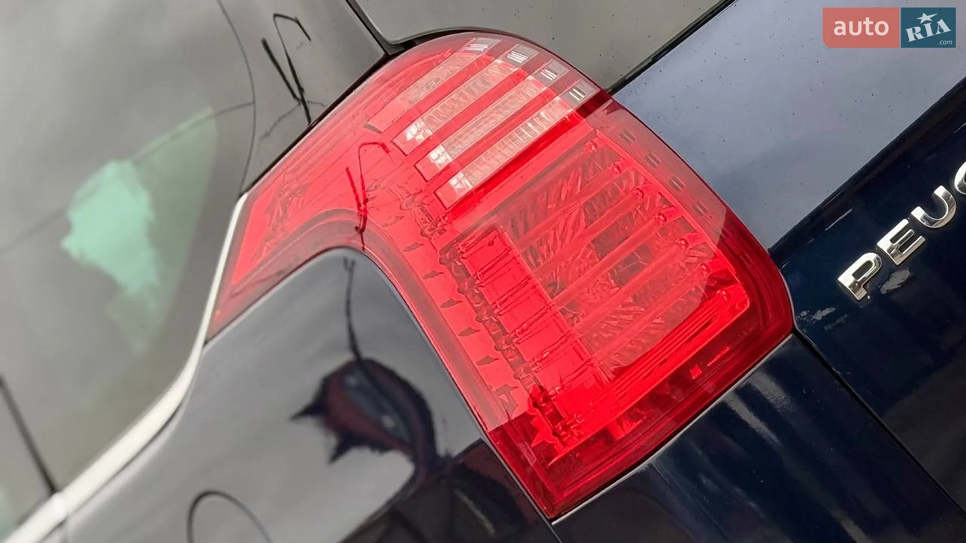 2010 Peugeot 5008 - мініатюра 16