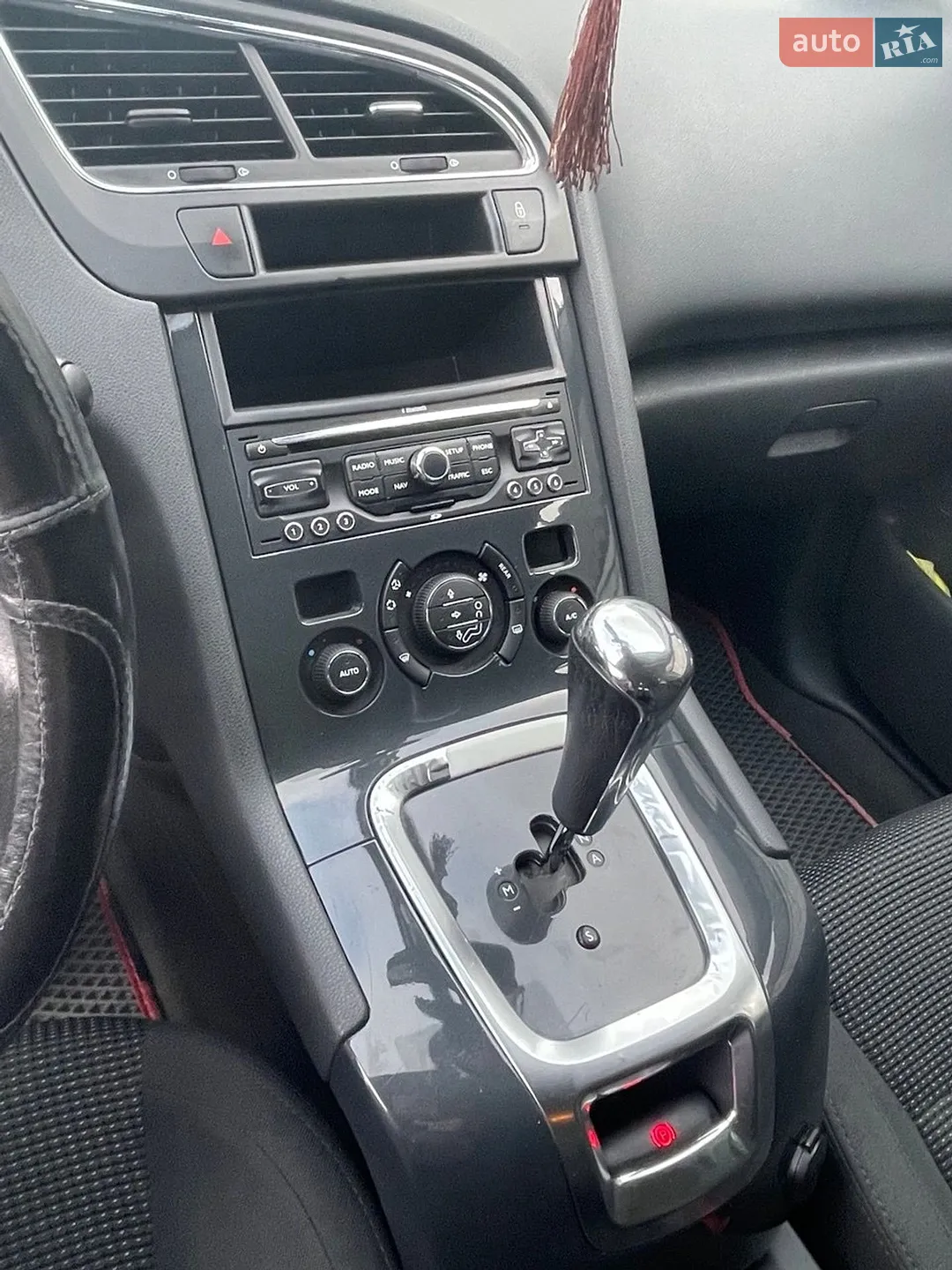 2012 Peugeot 5008 - мініатюра 8