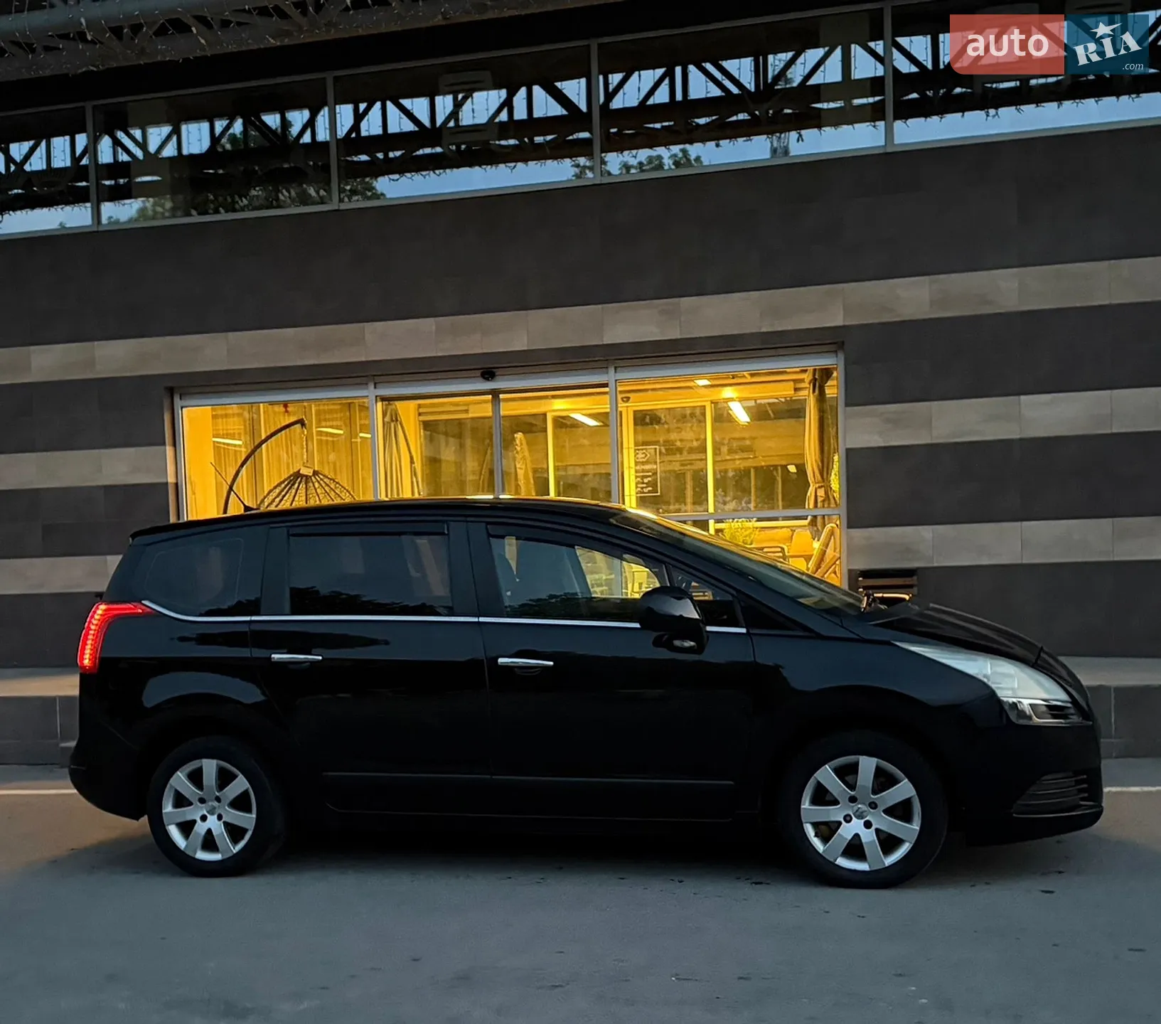 2010 Peugeot 5008 - мініатюра 6