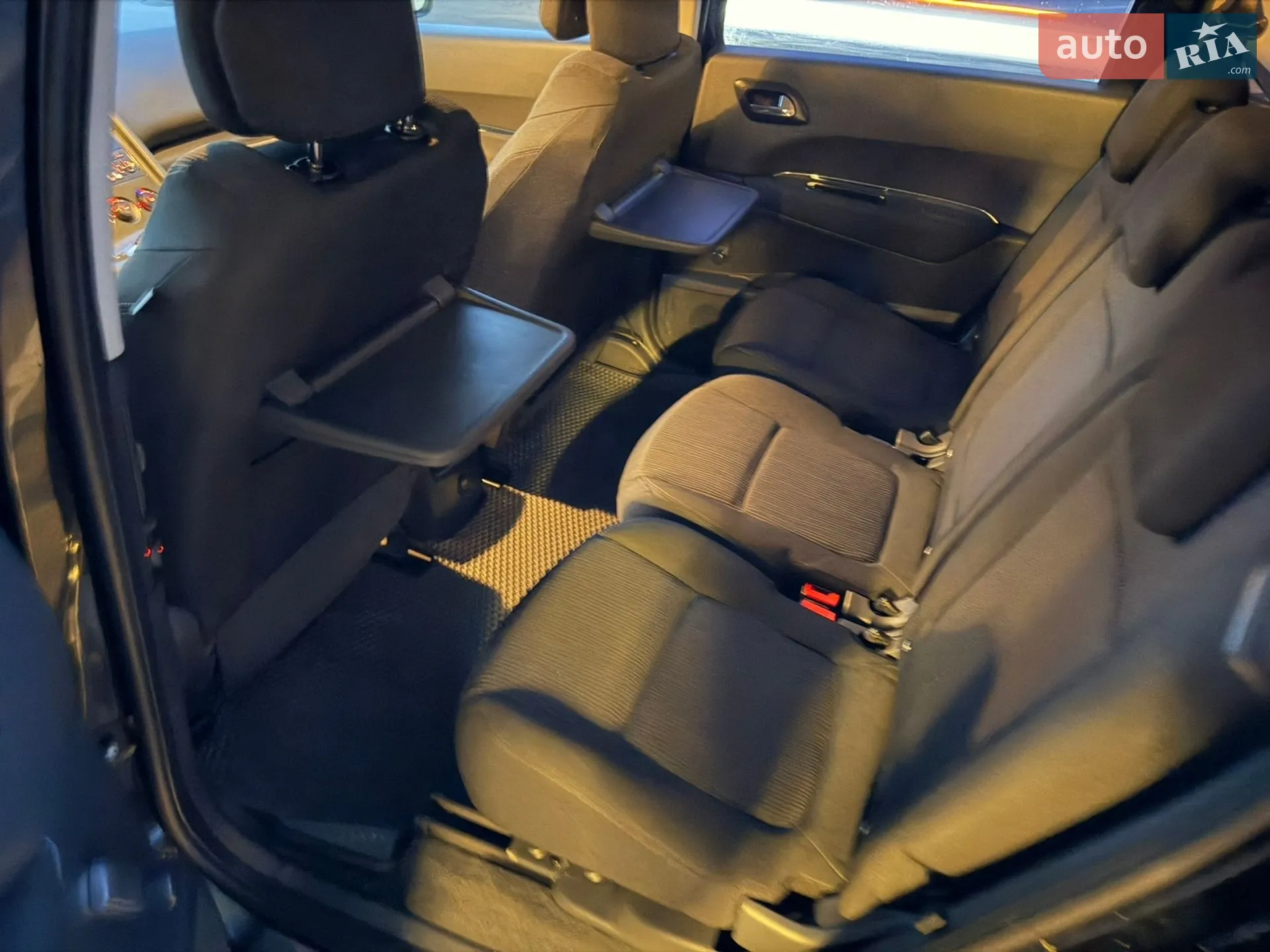 2010 Peugeot 5008 - мініатюра 47