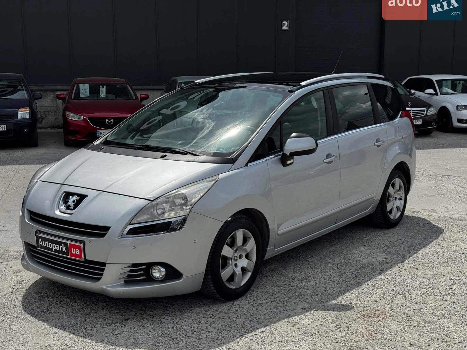 2012 Peugeot 5008 - фото 1