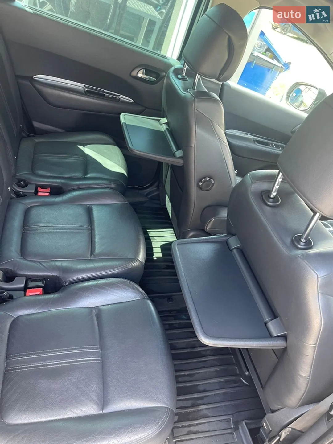 2011 Peugeot 5008 - мініатюра 13