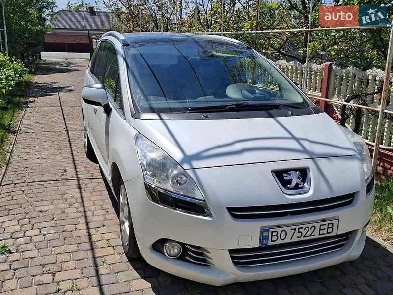 Peugeot 5008