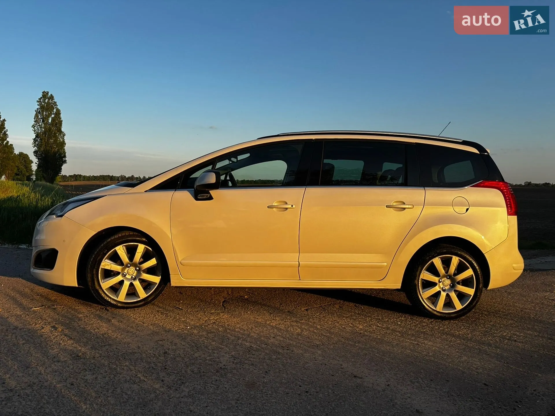 2014 Peugeot 5008 - мініатюра 6