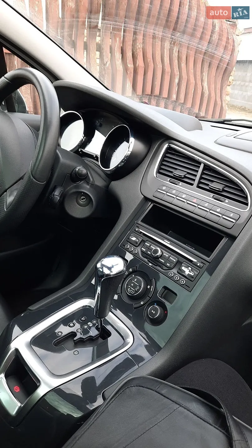 2010 Peugeot 5008 - мініатюра 3