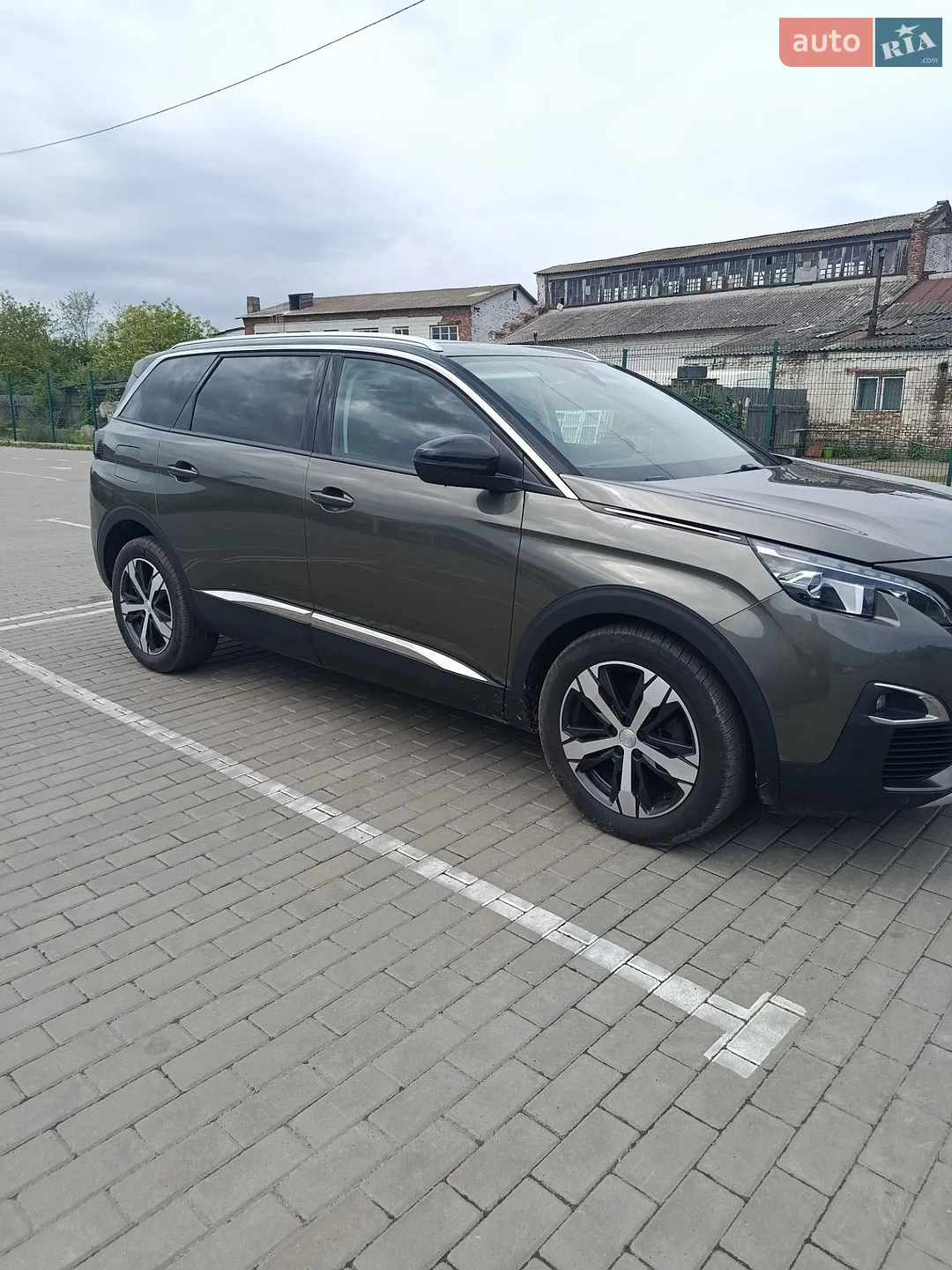 2017 Peugeot 5008 - мініатюра 3