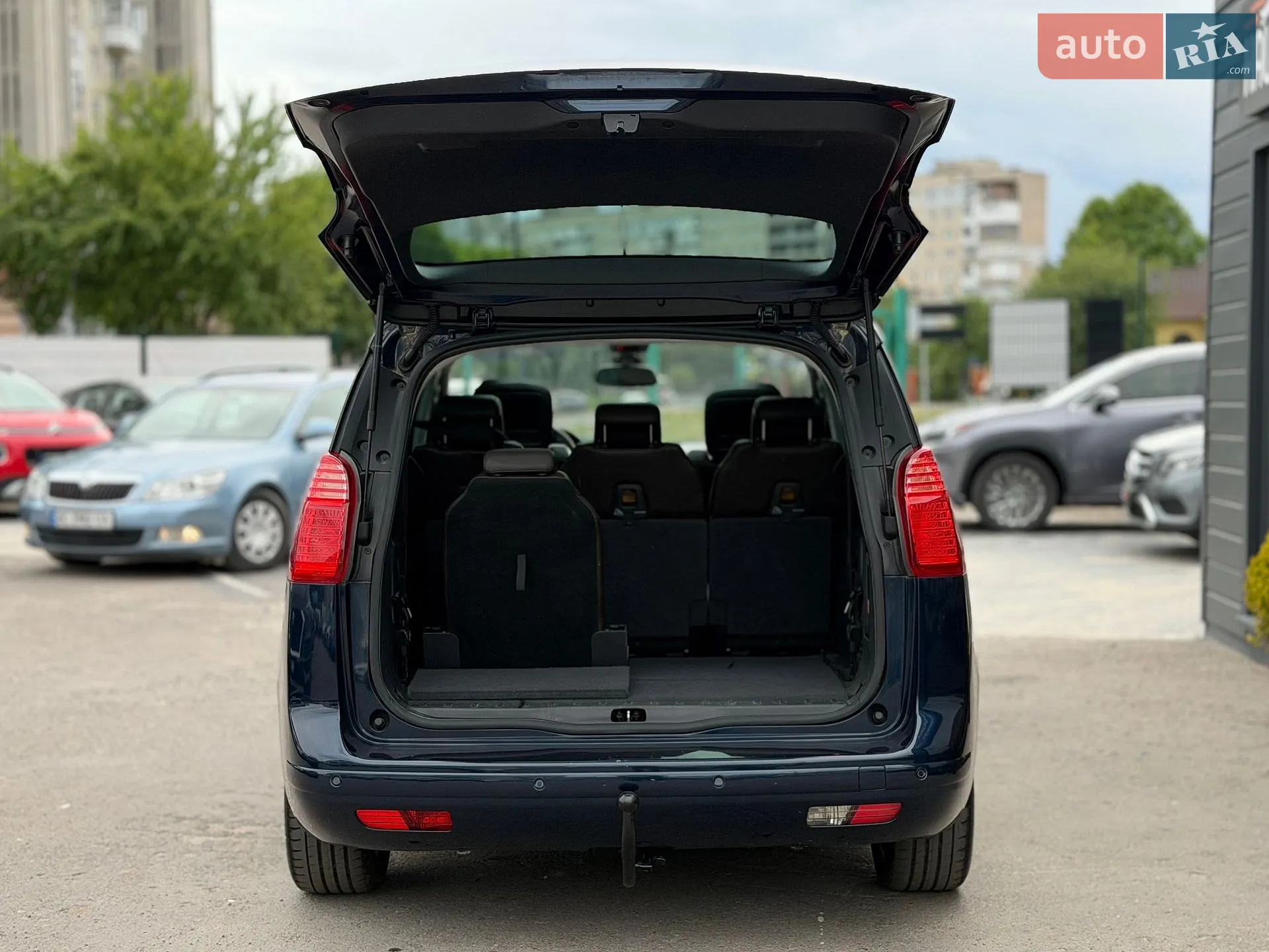 2010 Peugeot 5008 - мініатюра 16