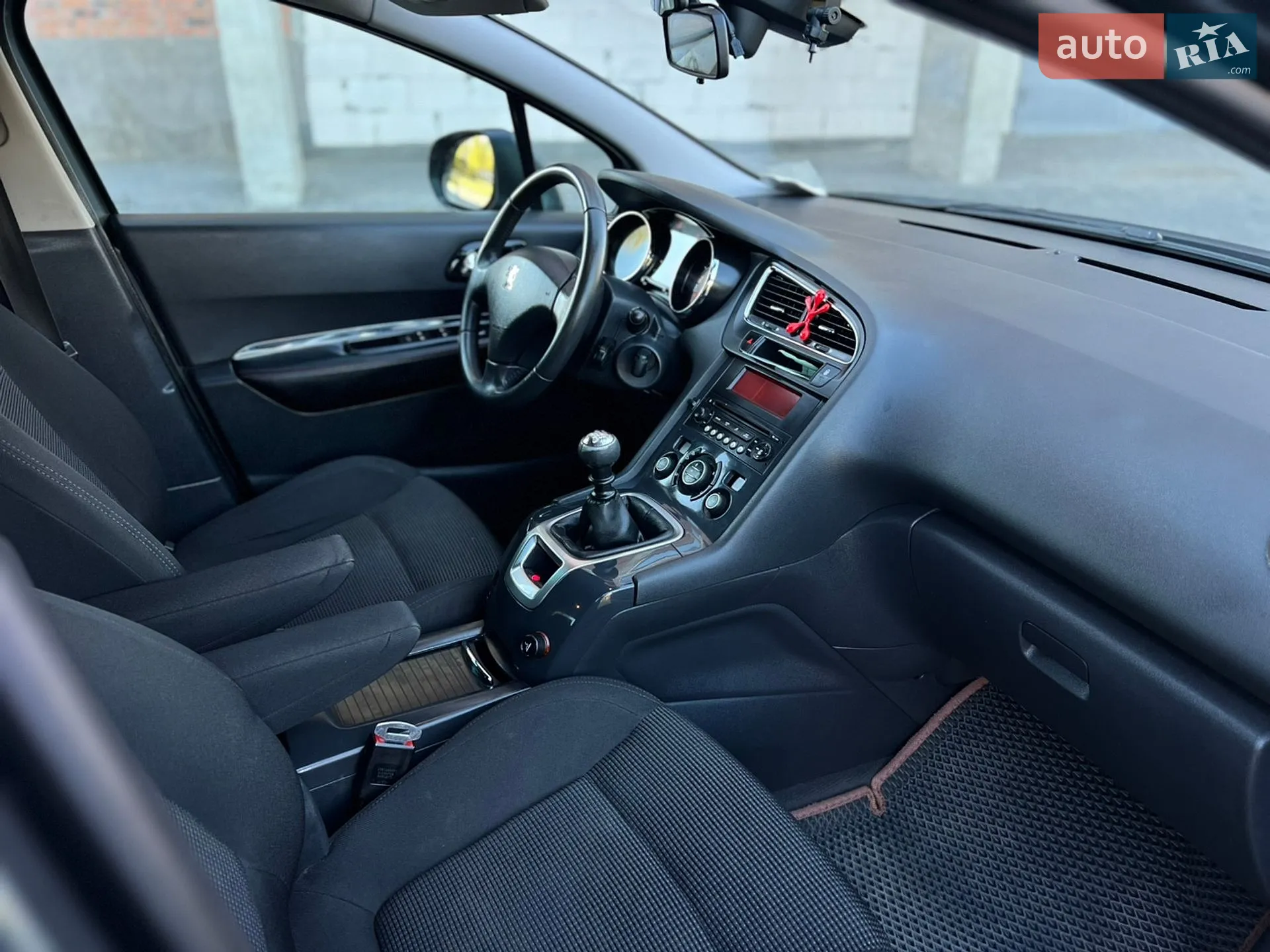 2010 Peugeot 5008 - мініатюра 11