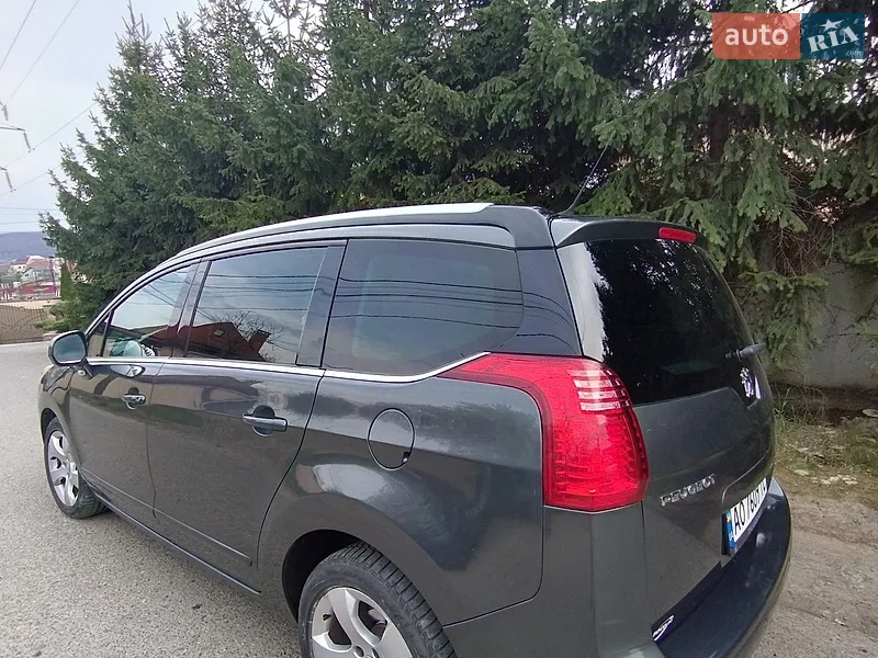 Peugeot 5008 2011 VIN VF30E9HR8BS350031 фото оголошення 2 з 51