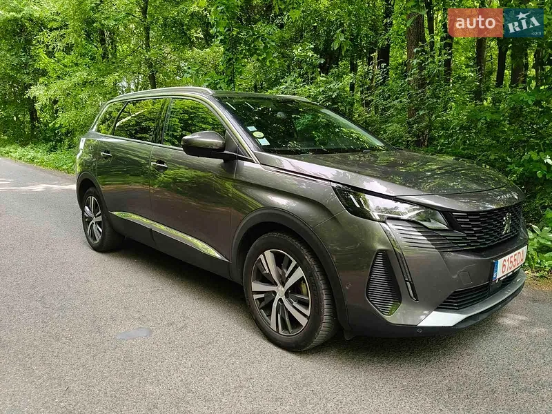 Peugeot 5008 2021