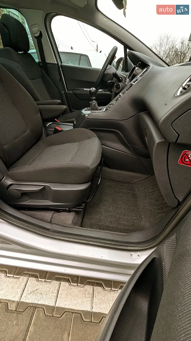 2011 Peugeot 5008 - мініатюра 27
