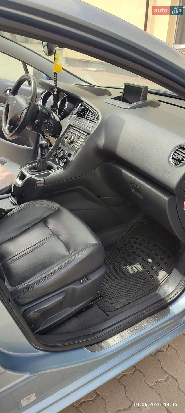 2010 Peugeot 5008 - мініатюра 29