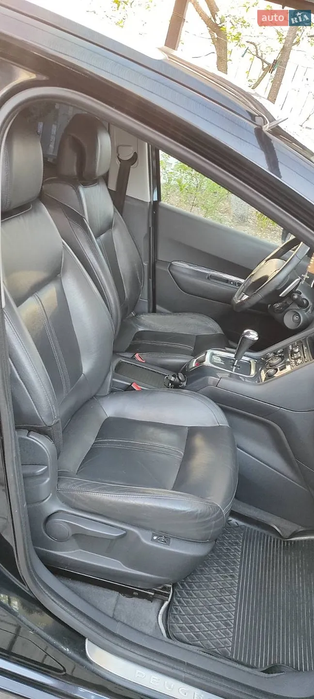 2010 Peugeot 5008 - мініатюра 8