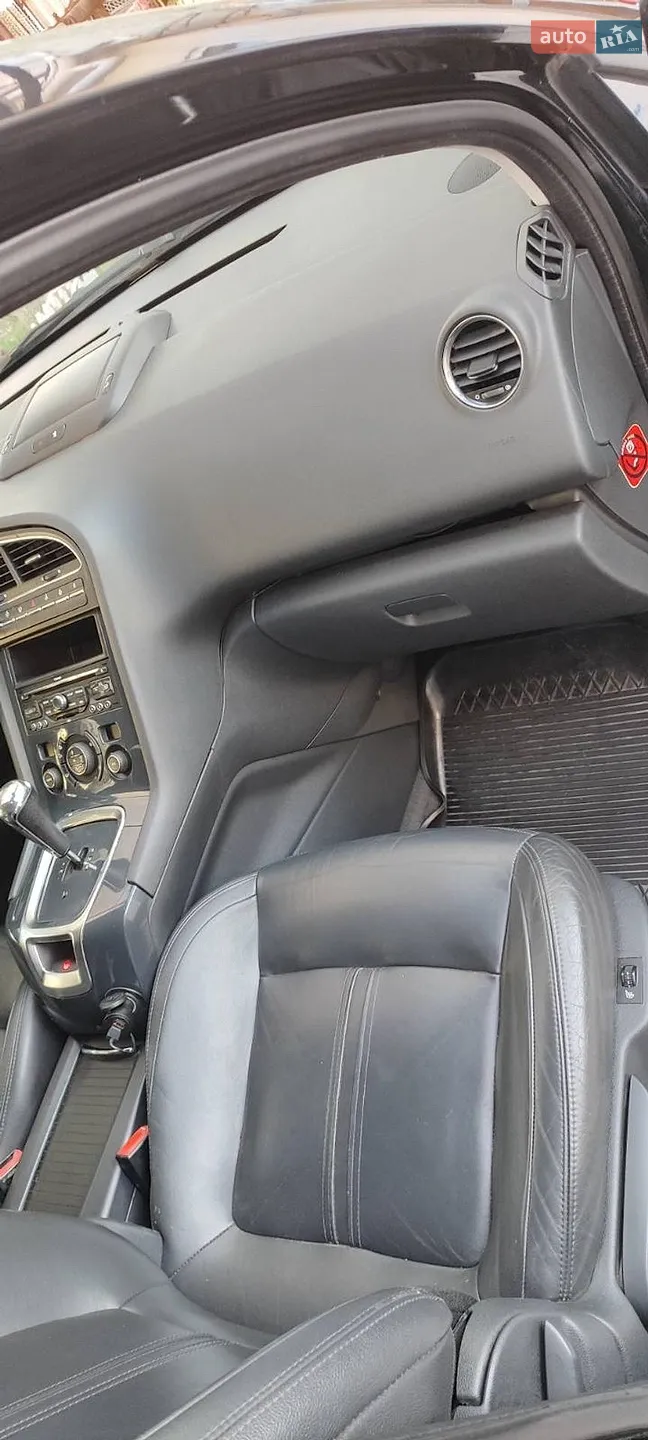 2010 Peugeot 5008 - мініатюра 10