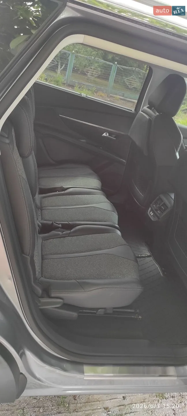2017 Peugeot 5008 - мініатюра 16
