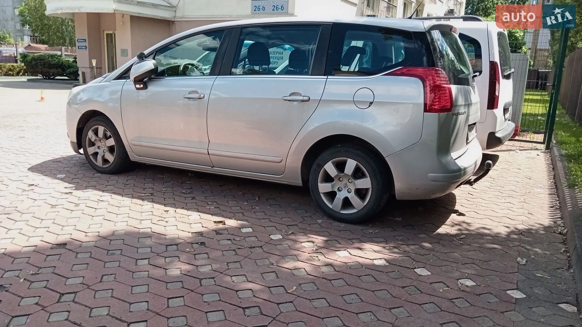 2010 Peugeot 5008 - мініатюра 3
