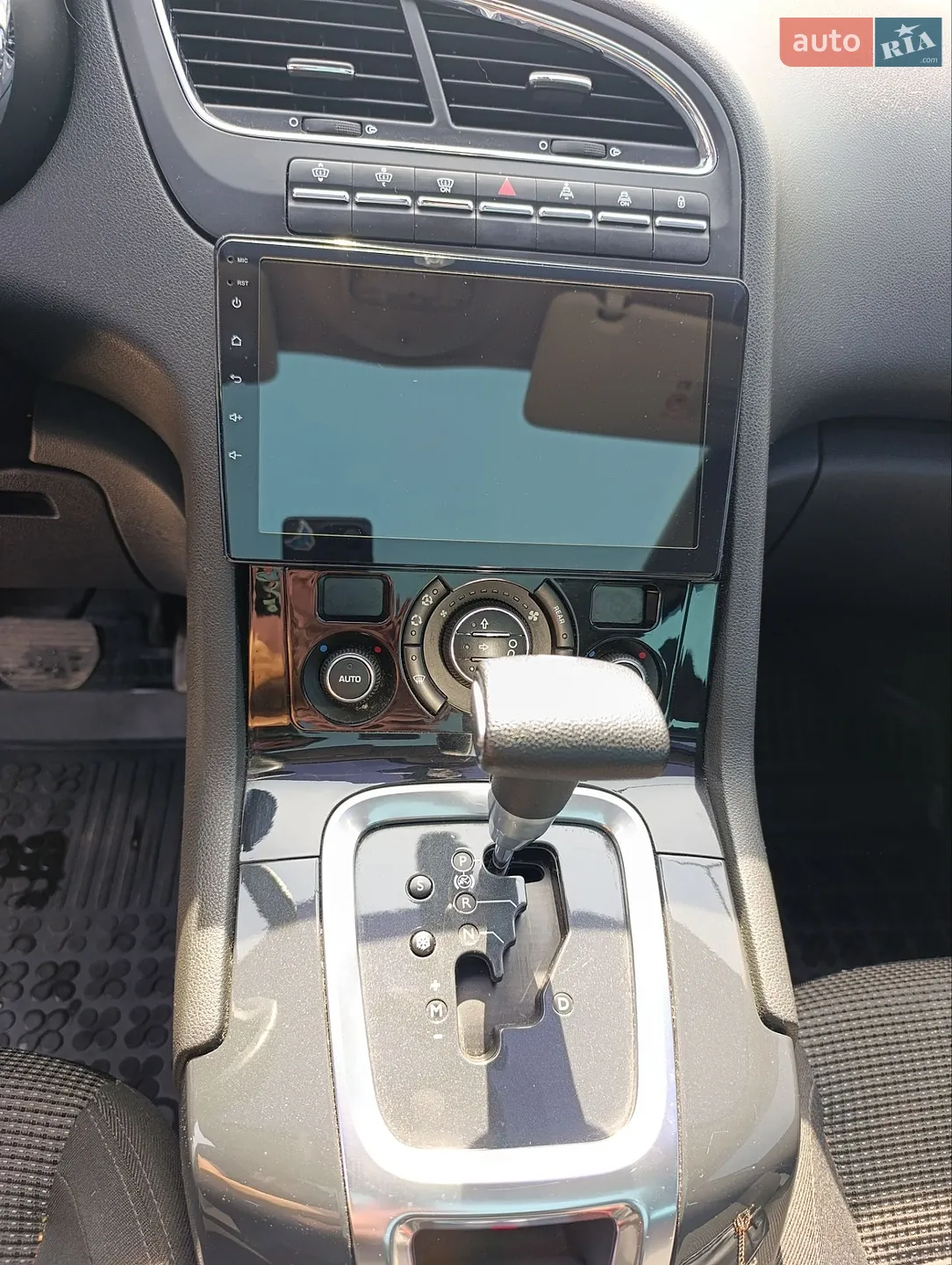 2010 Peugeot 5008 - мініатюра 2