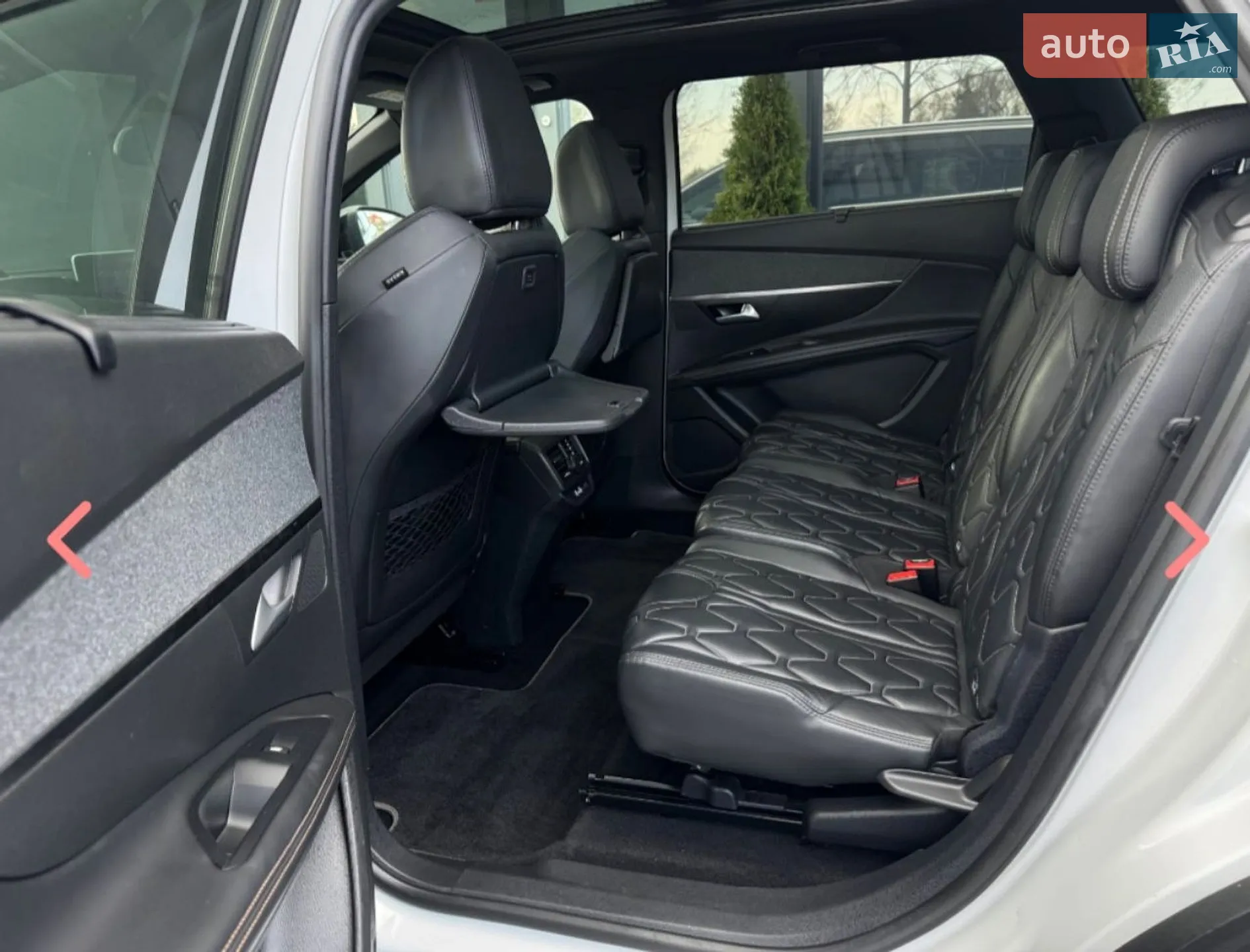 2017 Peugeot 5008 - мініатюра 13