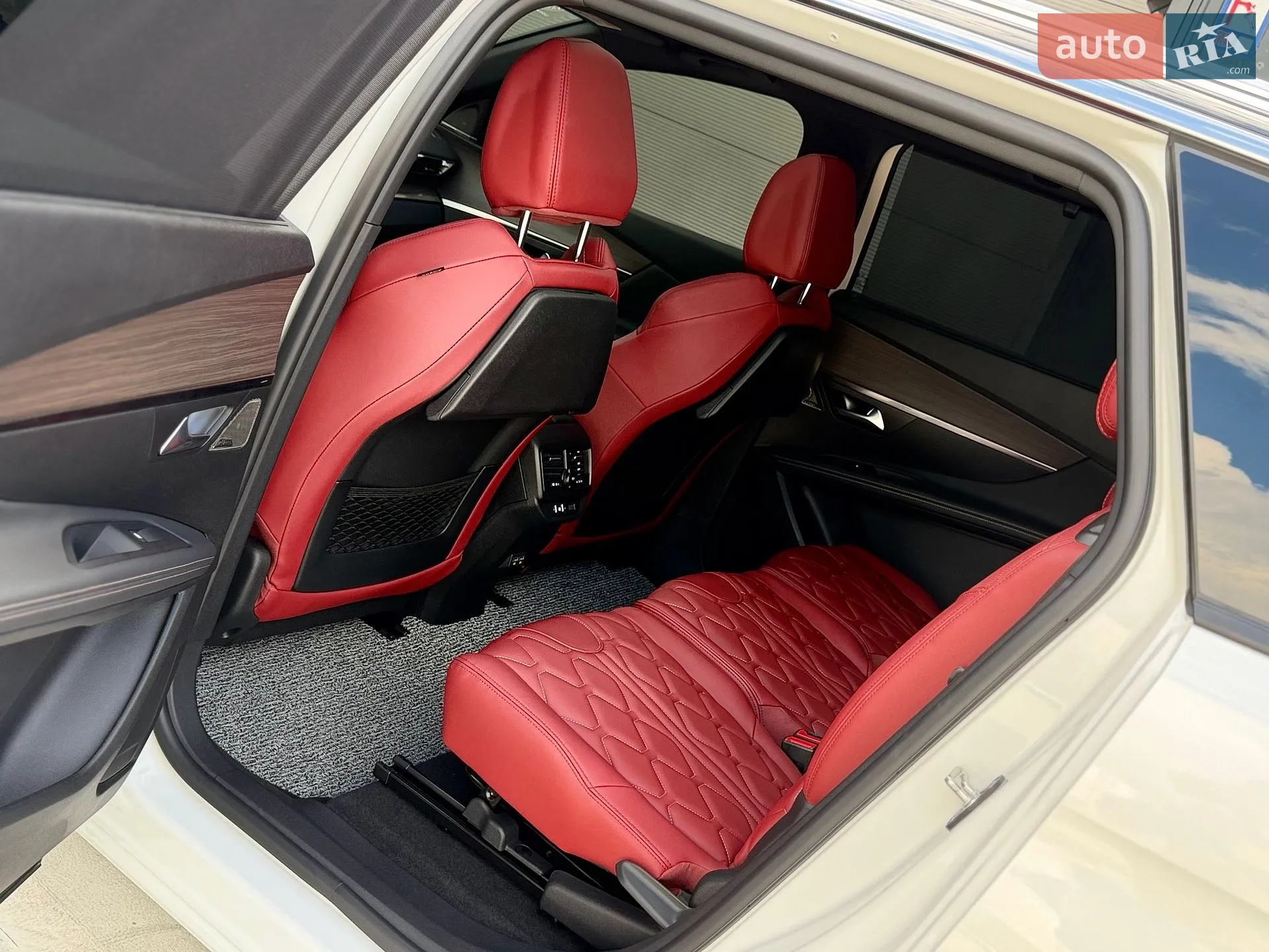 2024 Peugeot 5008 - мініатюра 56
