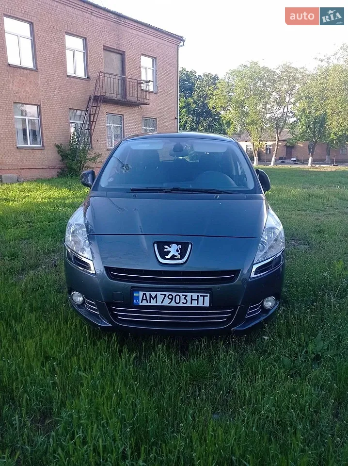 2010 Peugeot 5008 - мініатюра 18