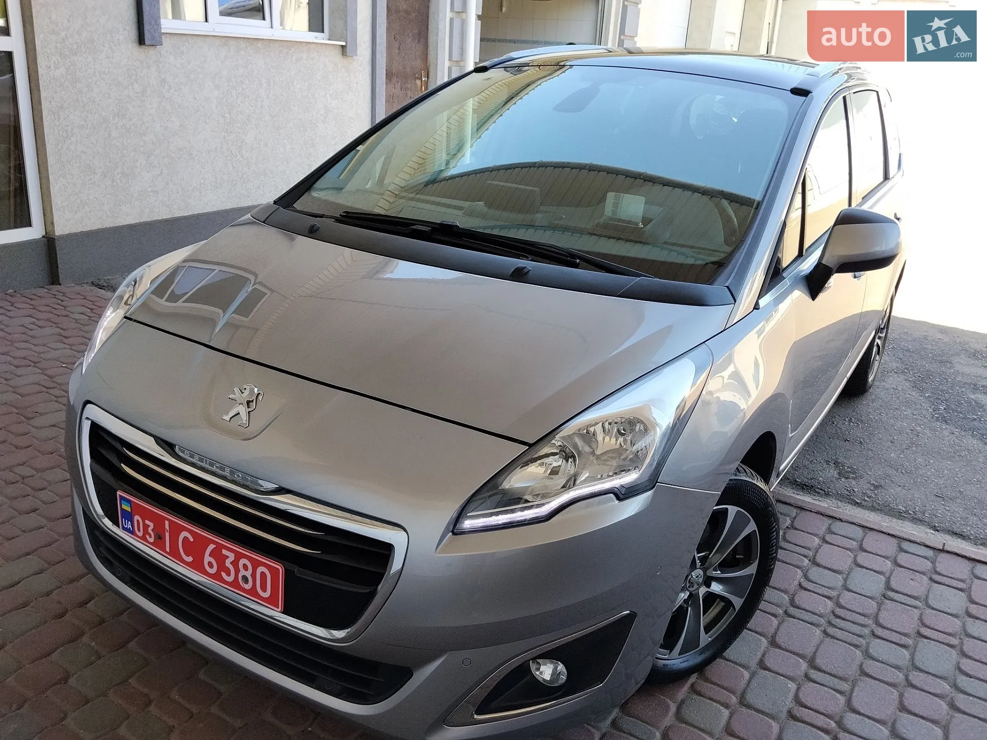 2016 Peugeot 5008 - фото 1