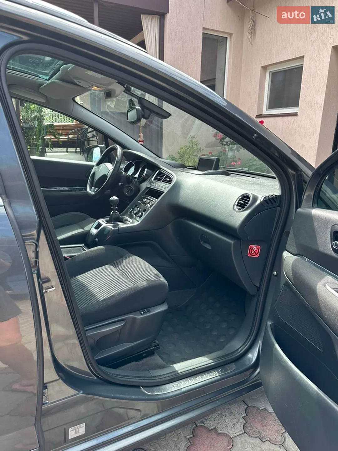 2010 Peugeot 5008 - мініатюра 11
