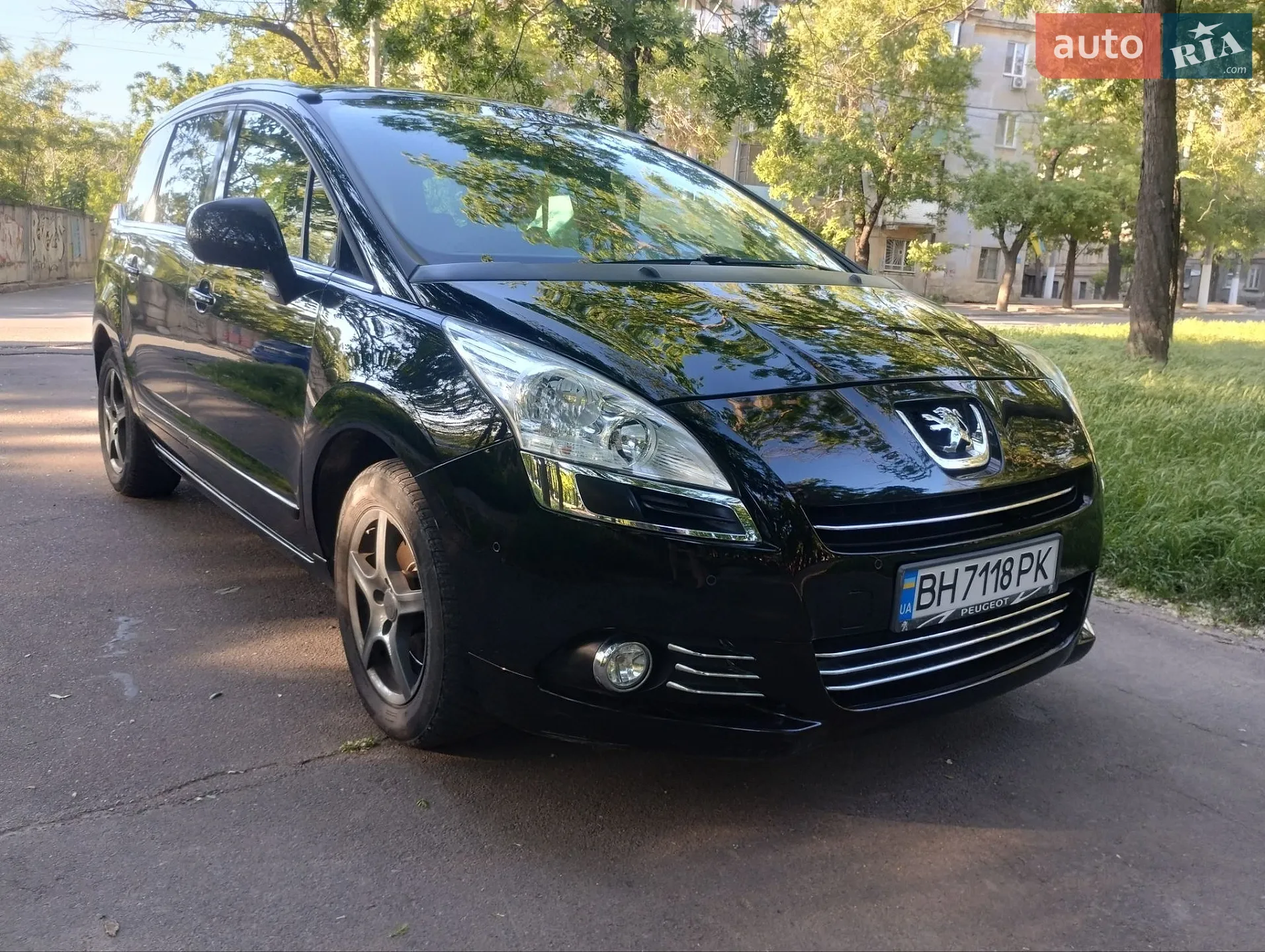 2010 Peugeot 5008 - фото 1
