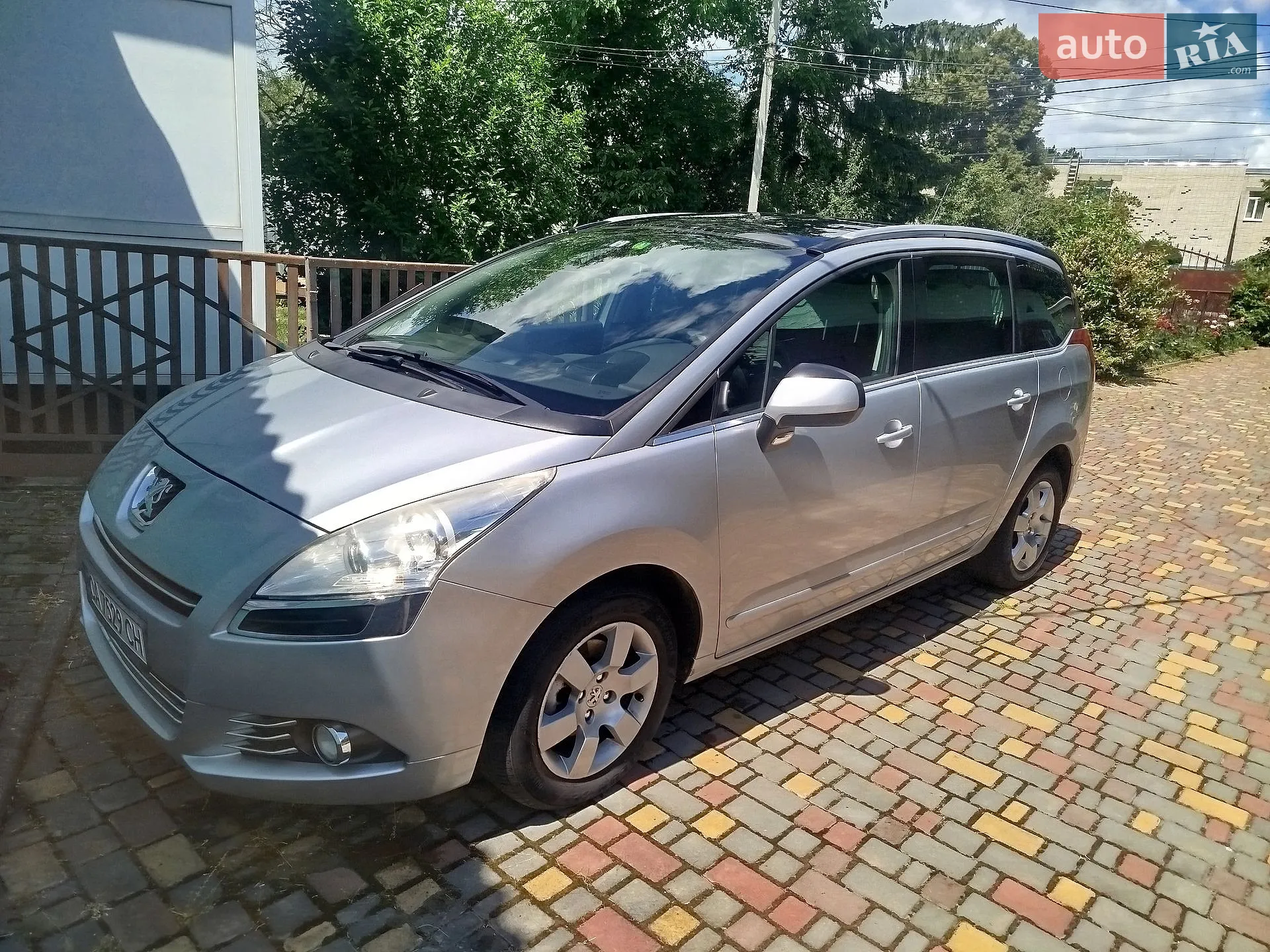 2011 Peugeot 5008 - фото 1