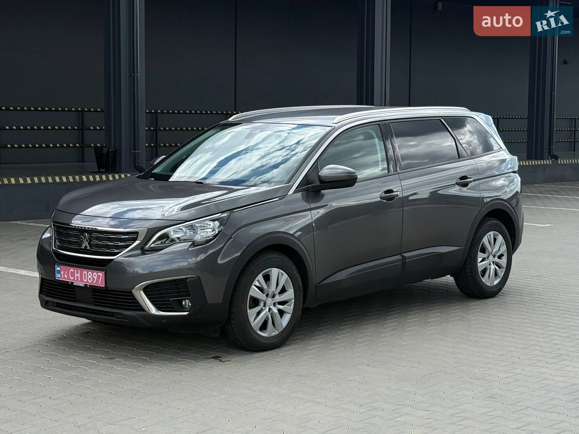 2017 Peugeot 5008 - фото 1