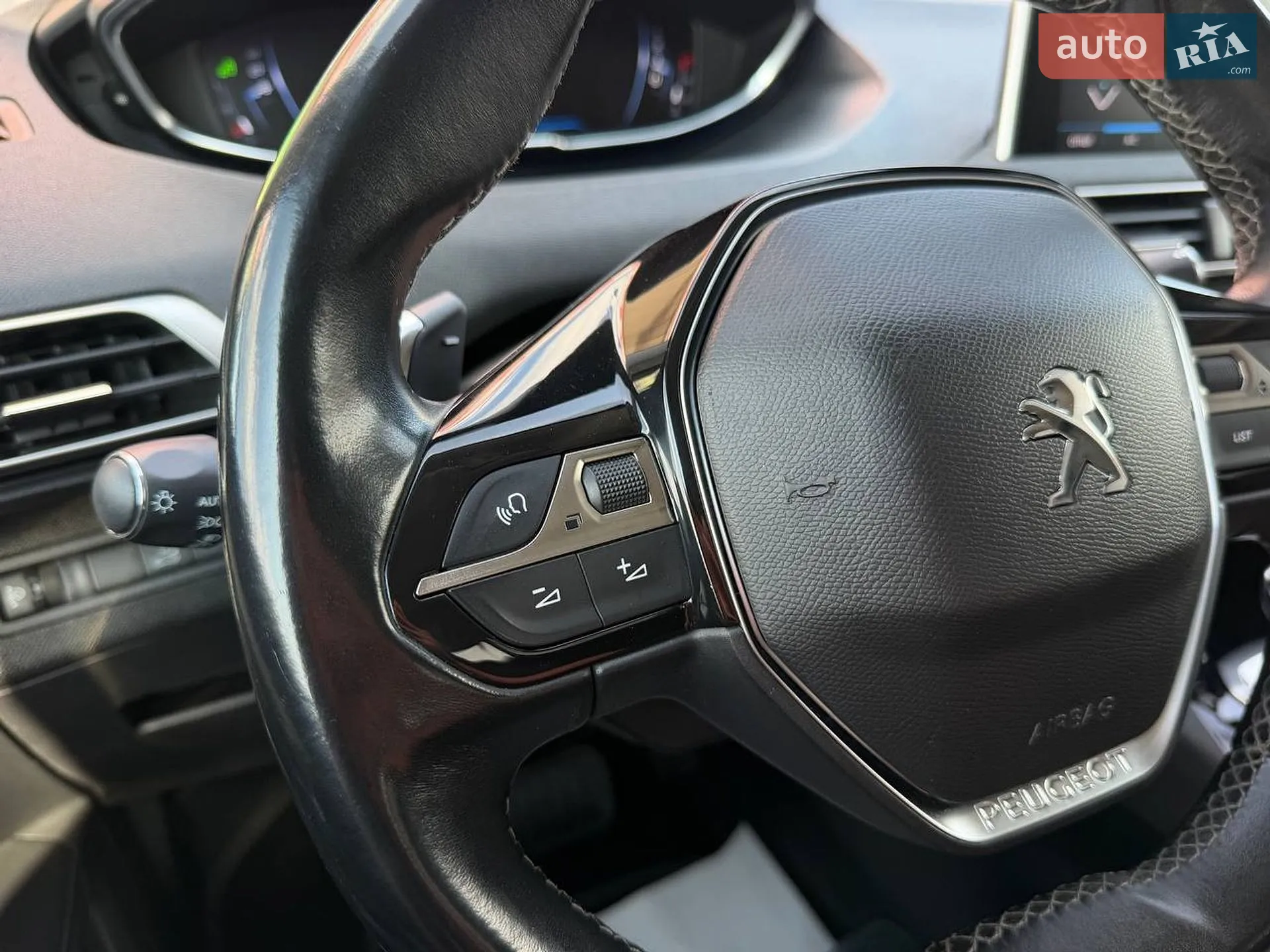 2018 Peugeot 5008 - мініатюра 38
