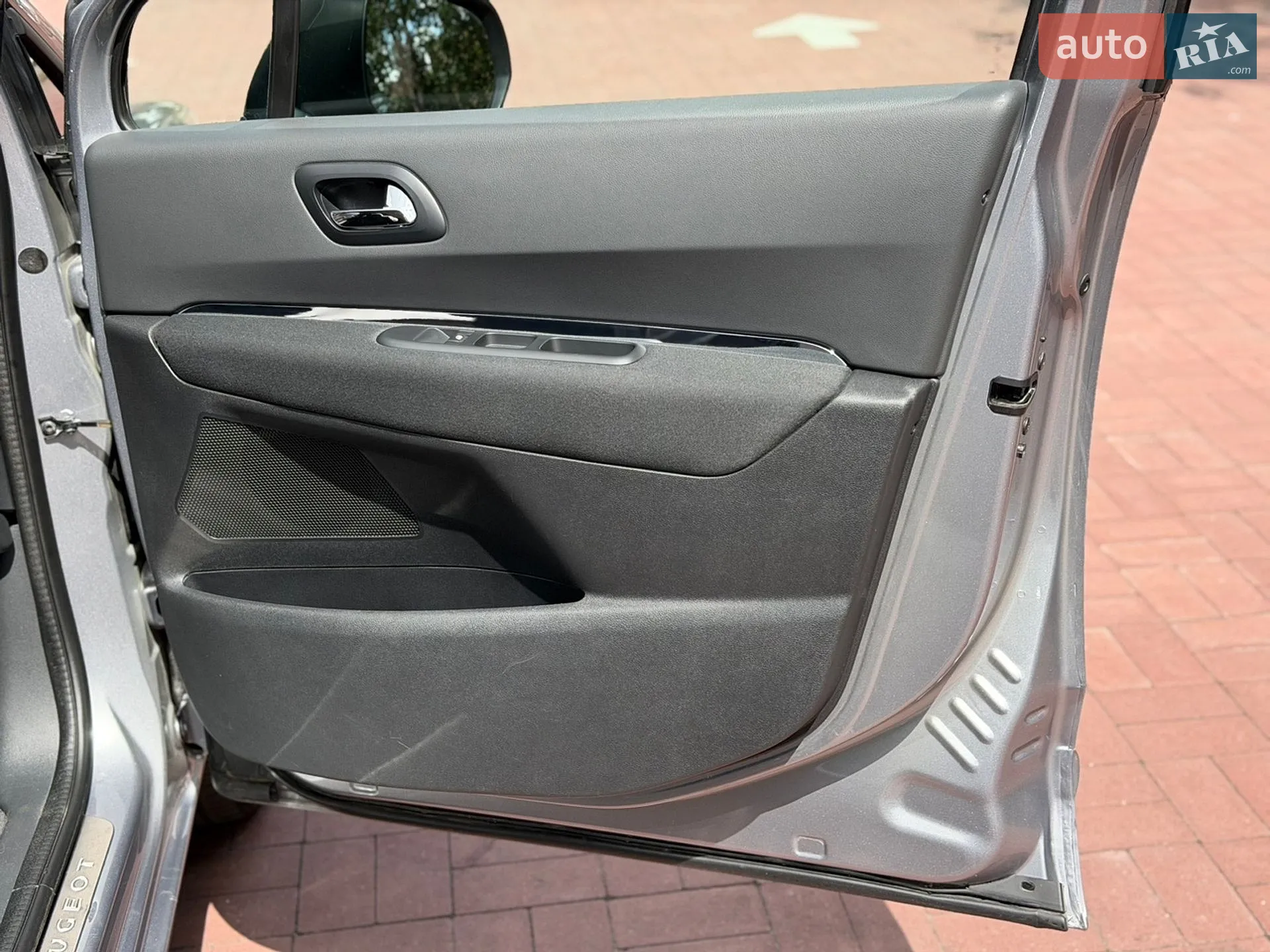 2015 Peugeot 5008 - мініатюра 17