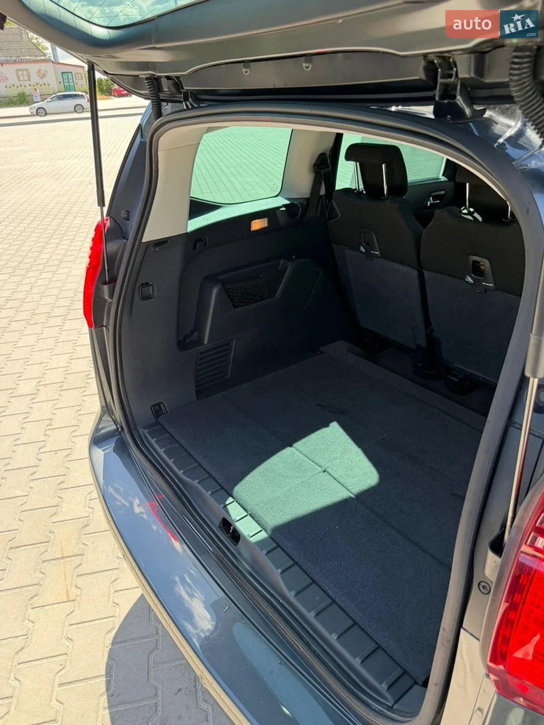 2010 Peugeot 5008 - мініатюра 38