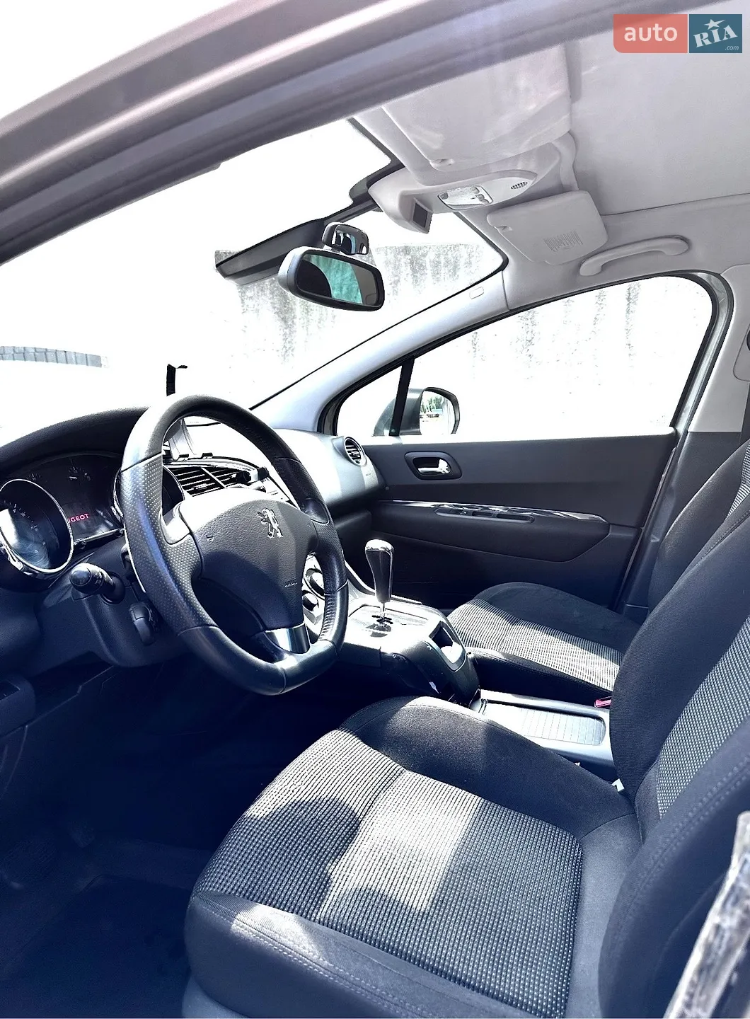 2011 Peugeot 5008 - мініатюра 10