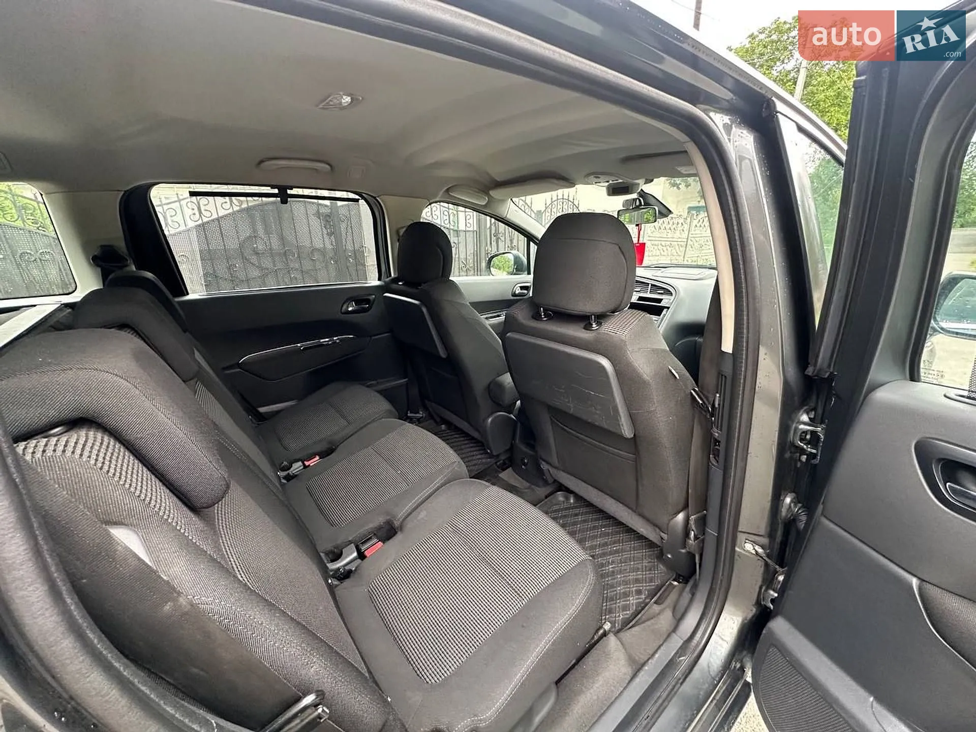 2010 Peugeot 5008 - мініатюра 15