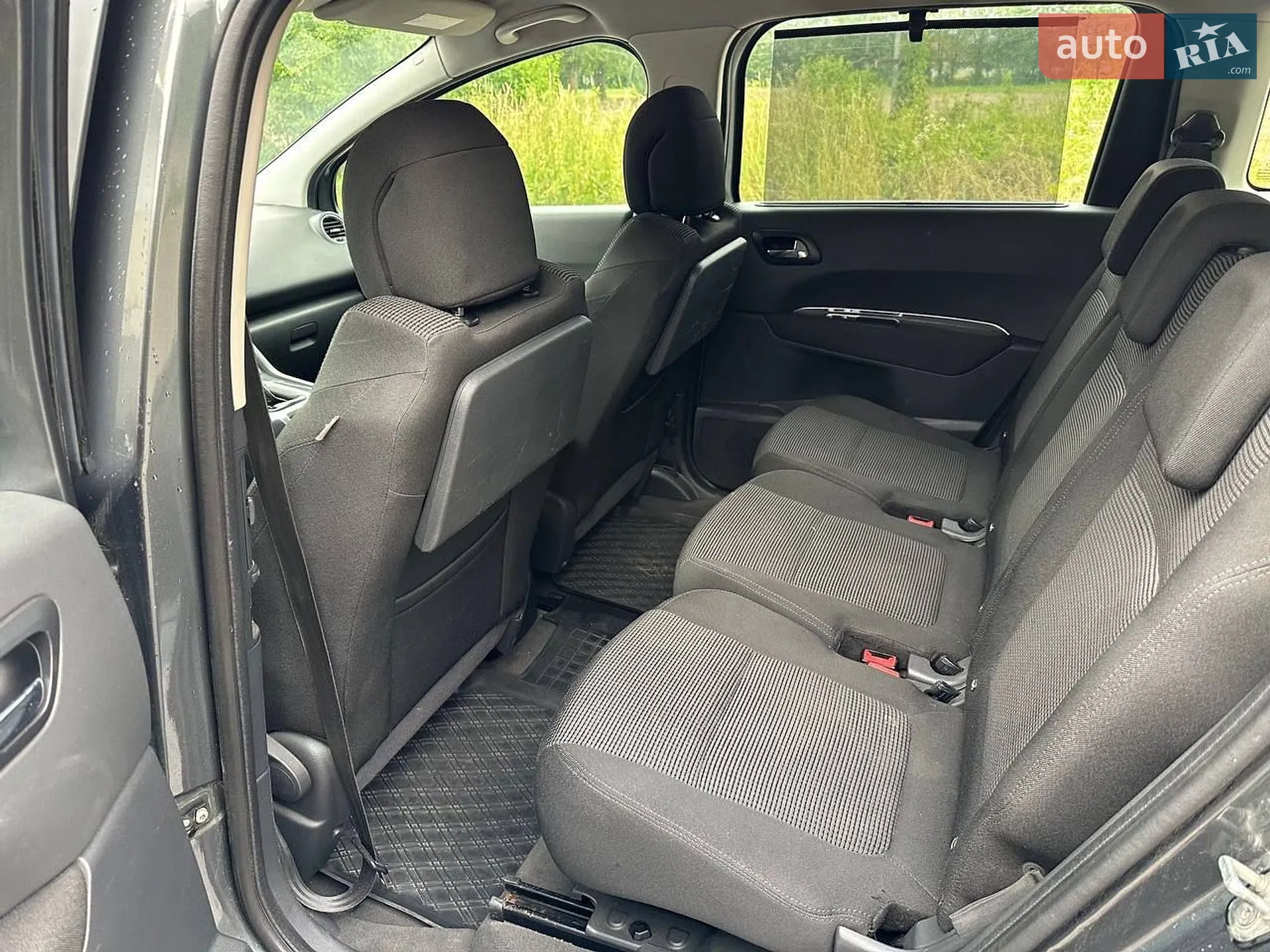 2010 Peugeot 5008 - мініатюра 16