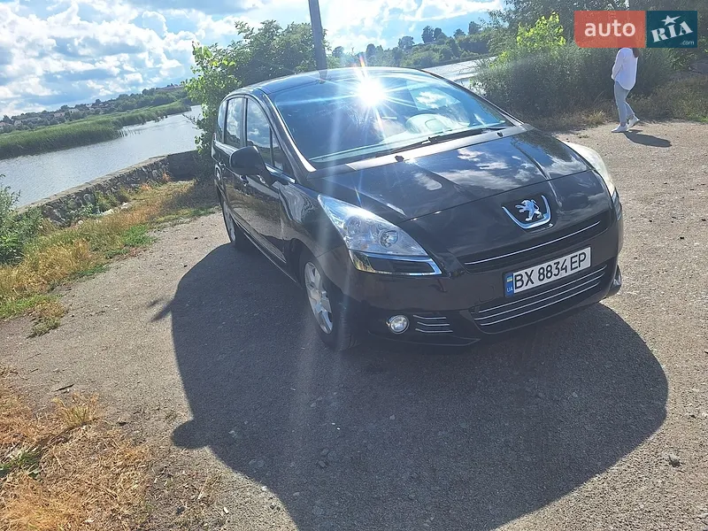 Peugeot 5008
