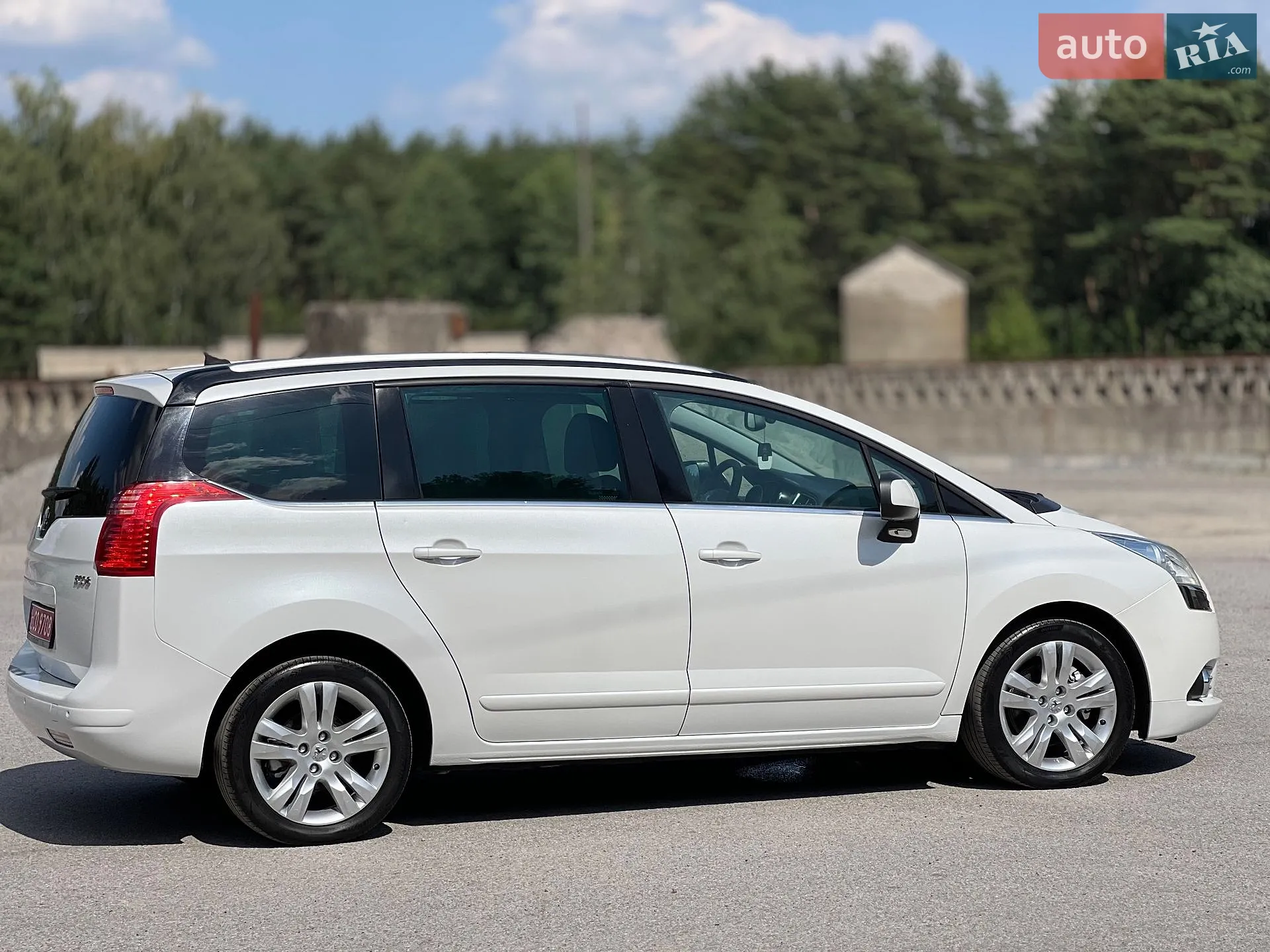 2010 Peugeot 5008 - мініатюра 27