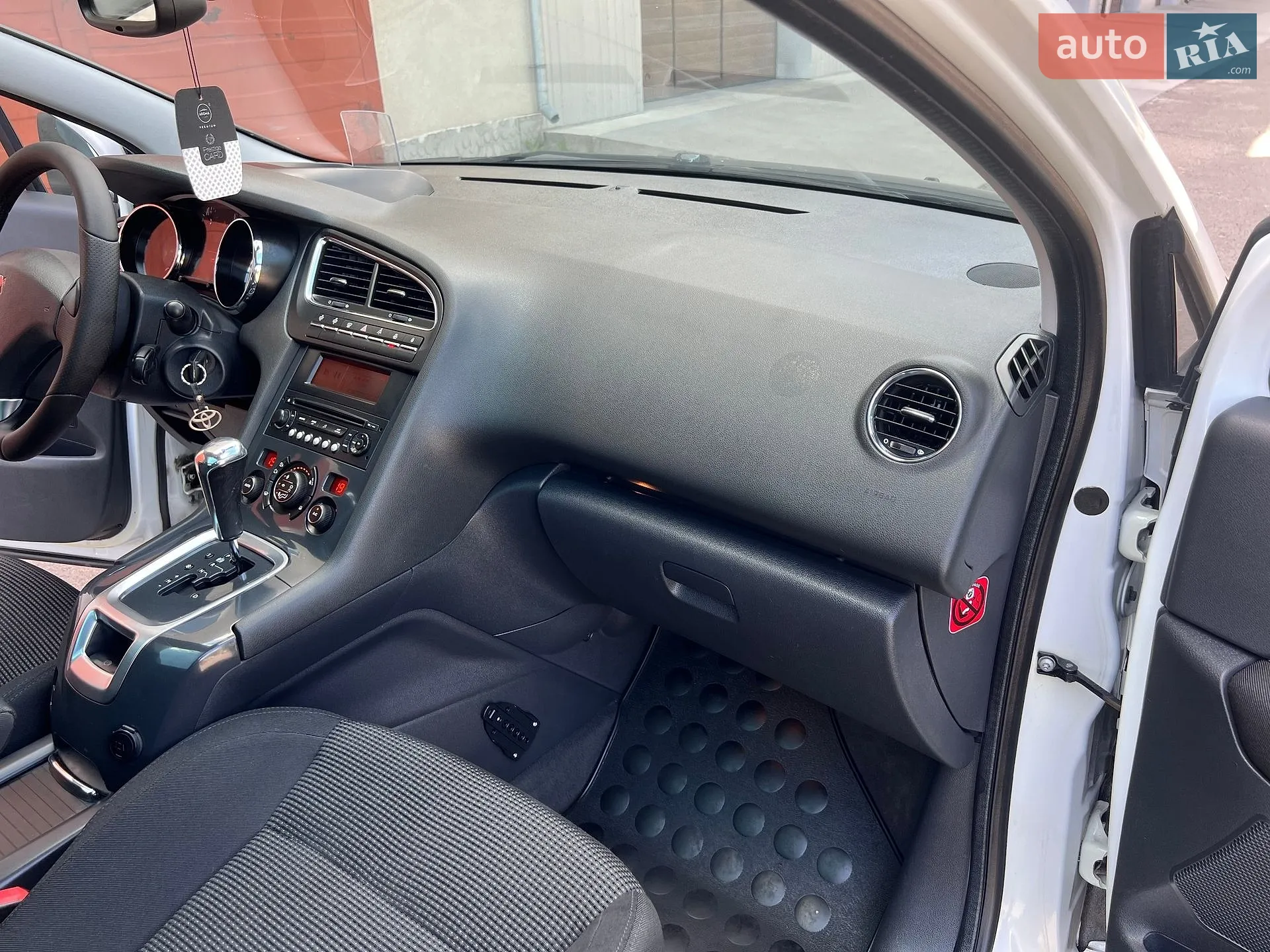 2010 Peugeot 5008 - мініатюра 80