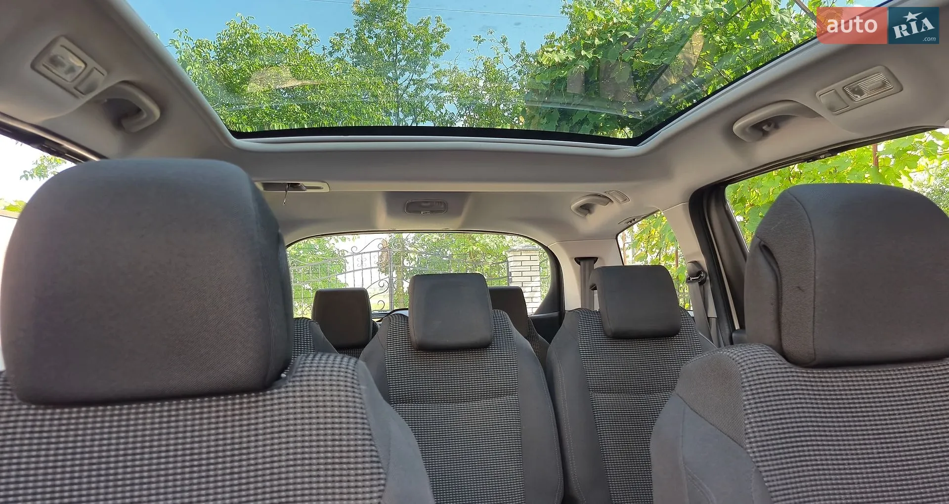 2011 Peugeot 5008 - мініатюра 15