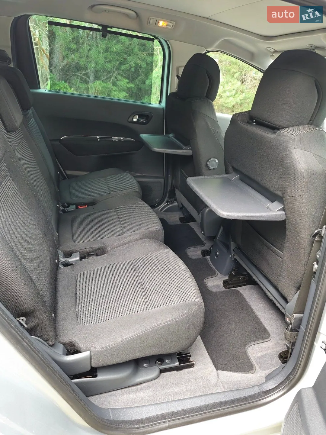 2010 Peugeot 5008 - мініатюра 5