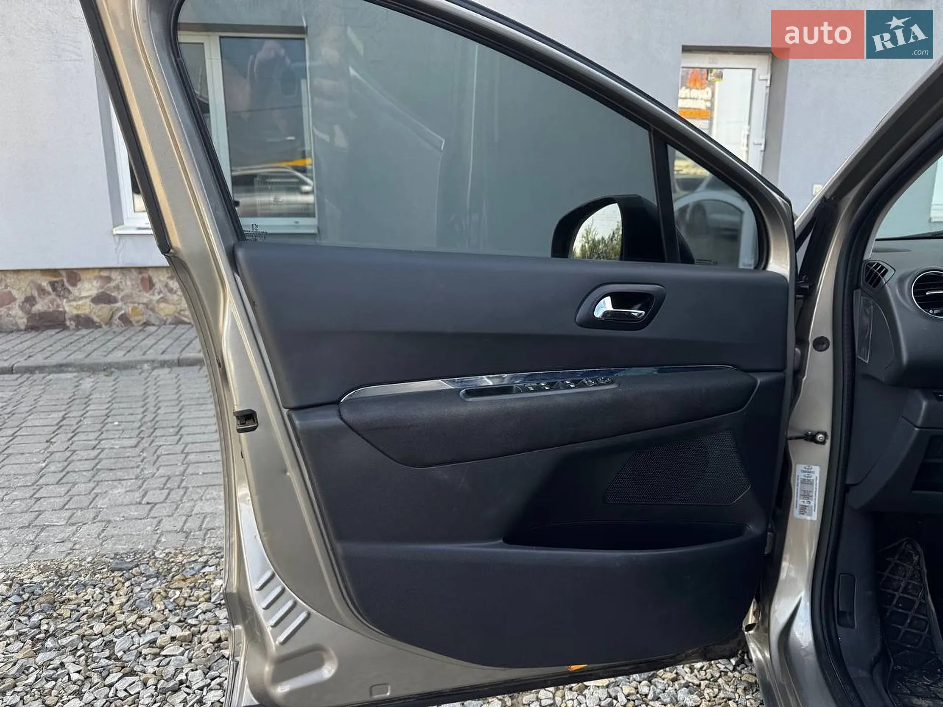 2010 Peugeot 5008 - мініатюра 7